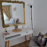 Apartment Saturn