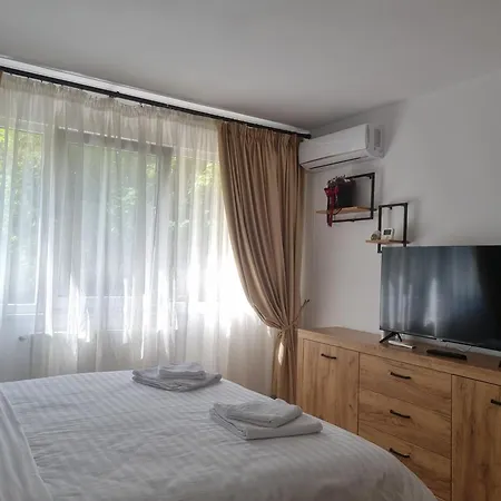 Apartment Saturn